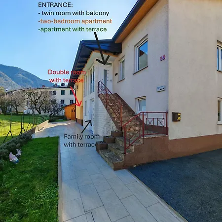 And Anica 3* טולמין