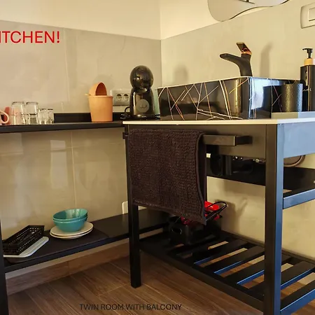 And Anica 3* טולמין