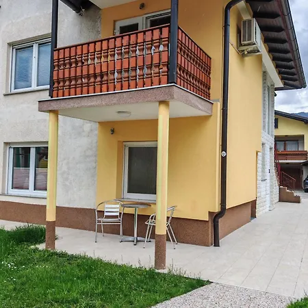 And Anica בית הארחה 3*