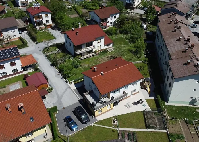 And Anica Affittacamere