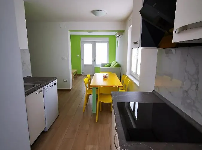 And Anica Affittacamere