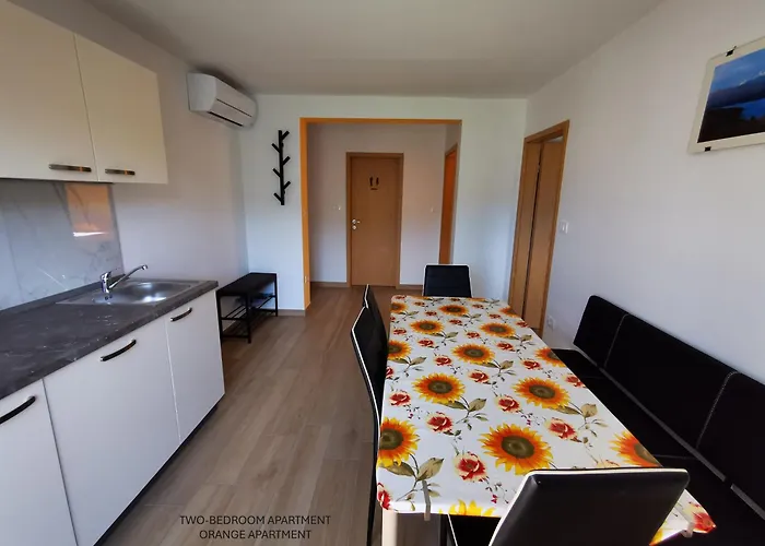 And Anica Affittacamere